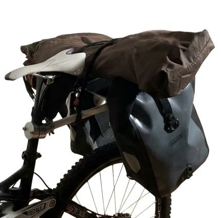 Heckträger mit Satteltaschen am Genial-Biken Gepäcksystem